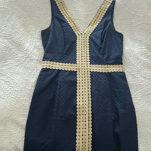 Womens Lilly Pulitzer navy dress with gold accent